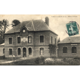 Torcy-le-Petit (S.-I.) - Mairie et Ecoles.