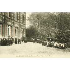 Montivilliers (S-Inf.) - Pensionnat Sainte-Croix - Cour et Bosquet.