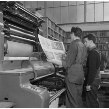 Ecole Estienne : l'imprimerie : la ronéo
