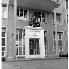 Sanatorium des lycéens, Neufmoutiers-en-Brie : la porte d'entrée