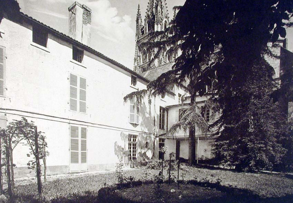Collège de Jeunes Filles de Saintes.
