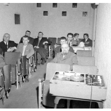 Enseignement audio-visuel. Une salle de projection.