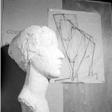 Mairie du XIVe arrondissement : exposition de travaux d'élèves. La sculpture.