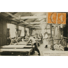 Cempuis (Oise) - Orphelinat Prévost - Atelier de Menuiserie.