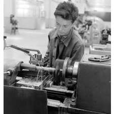 Ecole nationale d'enseignement technique de Montluçon : la cour des apprentis, tour