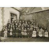 Ecole primaire de filles de Fontaine-le-Bourg.