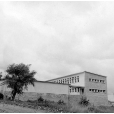 Groupe scolaire du Vigenal à Limoges : vue générale des bâtiments scolaires
