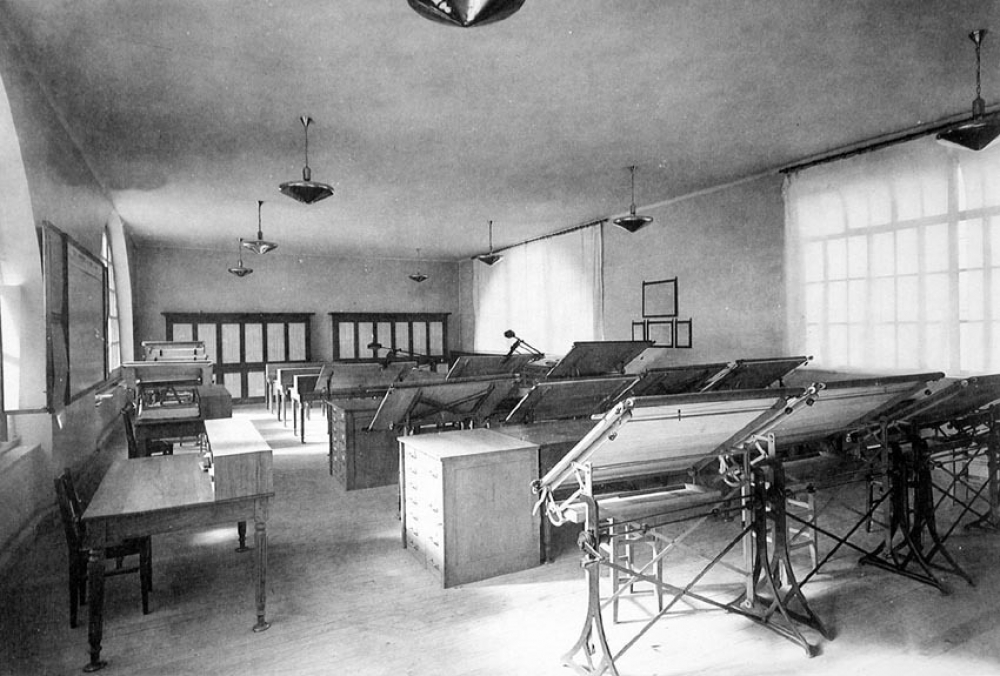 Ecole Nationale d'Arts et Métiers de Châlons-sur-Marne. (Marne). Octobre 1931.
