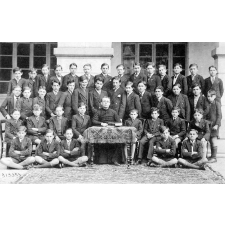 Ecole Saint-Caprais - Agen. (Lot-et -Garonne). 1933-1934.