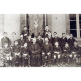Souvenir des Noces de Diamant du Pensionnat Saint-Gilles - Moulins (Allier) Octobre 1853 - 20 Mai 1928.