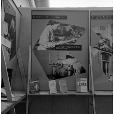 I.P.N. : exposition itinérante sur les relations culturelles, mars 1956
