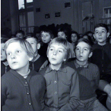 Enseignement musical, cours de Mme Cory : la répétition du chant.