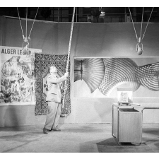 Télévision scolaire : studio de la rue Cognac-Jay