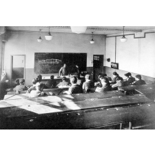 École Pratique d'Industrie de Puteaux, Rue Mars et Roty.