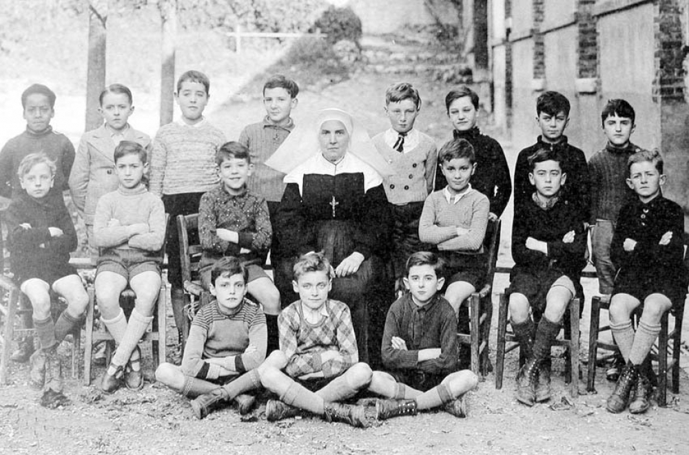 Ecole St-Jacques - Joigny. (Yonne). 1937-1938.
