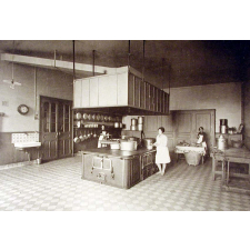 Ecole Primaire Supérieure de Jeunes Filles. Hirson 1929-1930.