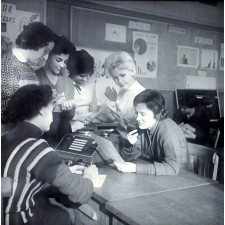 Collège-lycée technique Sophie Germain : la formation des secrétaires.
