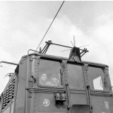 Gare de triage. Les conducteurs d'une locomotive.