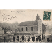 Marieux - L'Eglise et l'Ecole.