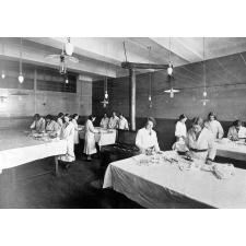 Ecole Pratique de Commerce et d'Industrie de Jeunes Filles de Dijon, 22, rue Condorcet.(Côte d'Or).  