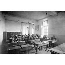 Ecole Normale d'Instituteurs des Basses-Pyrénées. Lescar. (Ancien Collège Barnabite : 17e, 18e Siècles).