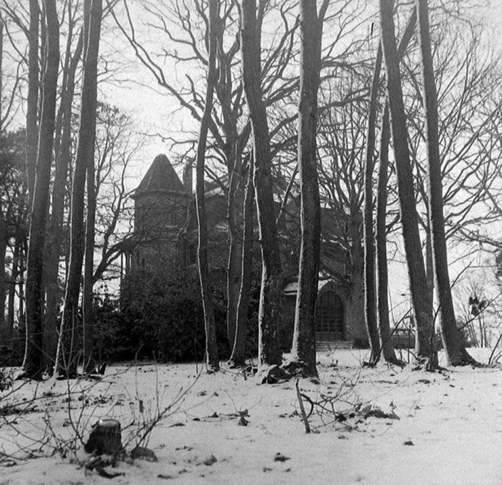 Ateliers techniques du Claireau: le château du Claireau