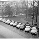 Régie Renault : le parking des Dauphines