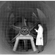 Ecole Nationale Supérieure d'Electrotechnique, d'Electronique et d'Hydraulique de Toulouse : ventilateur (soufflerie) pour les expériences aéronautiques.