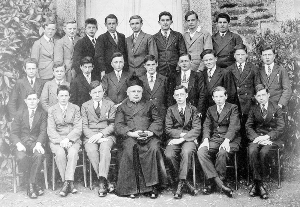 Petit Séminaire Sainte-Croix - Châteaugiron. (Ille et Vilaine). 1931-1932.