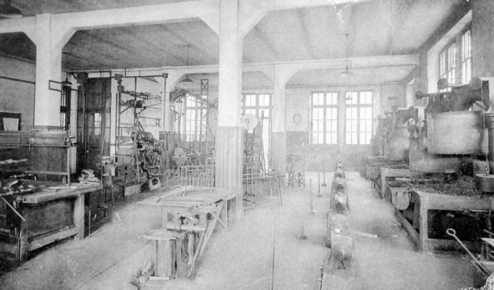 Ecole Nationale Professionnelle de Limoges. Année Scolaire 1939-1940.
