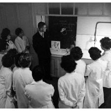 Assistantes médicales : Formation : Cours théorique
