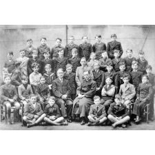 Ecole Saint-Charles à Saint-Brieuc. (Côte-d'Armor). 1940-1941.