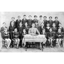 Ecole Saint-Caprais - Agen. (Lot-et -Garonne). 1933-1934.
