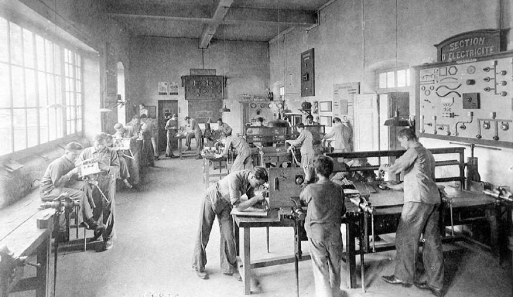 Ecole Pratique d'Industrie et d'Artisanat Rural - Gourdan-Polignan. (Haute-Garonne). Juin 1939.