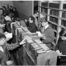 Bibliothèque des enfants à Paris : choix d'un livre