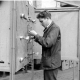 Lycée technique d'Etat : la section électricité. Exercice de dépannage sur tableau.