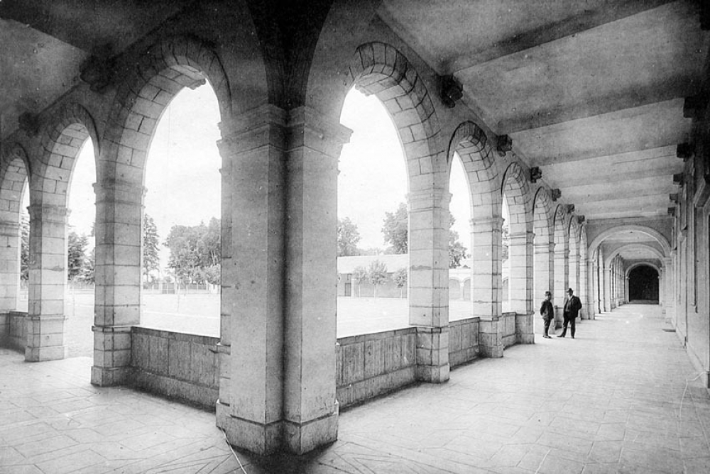 Ecole Nationale Professionnelle Jean Dupuy - Tarbes. 1928-1929. Industrie-Commerce-Hôtellerie.