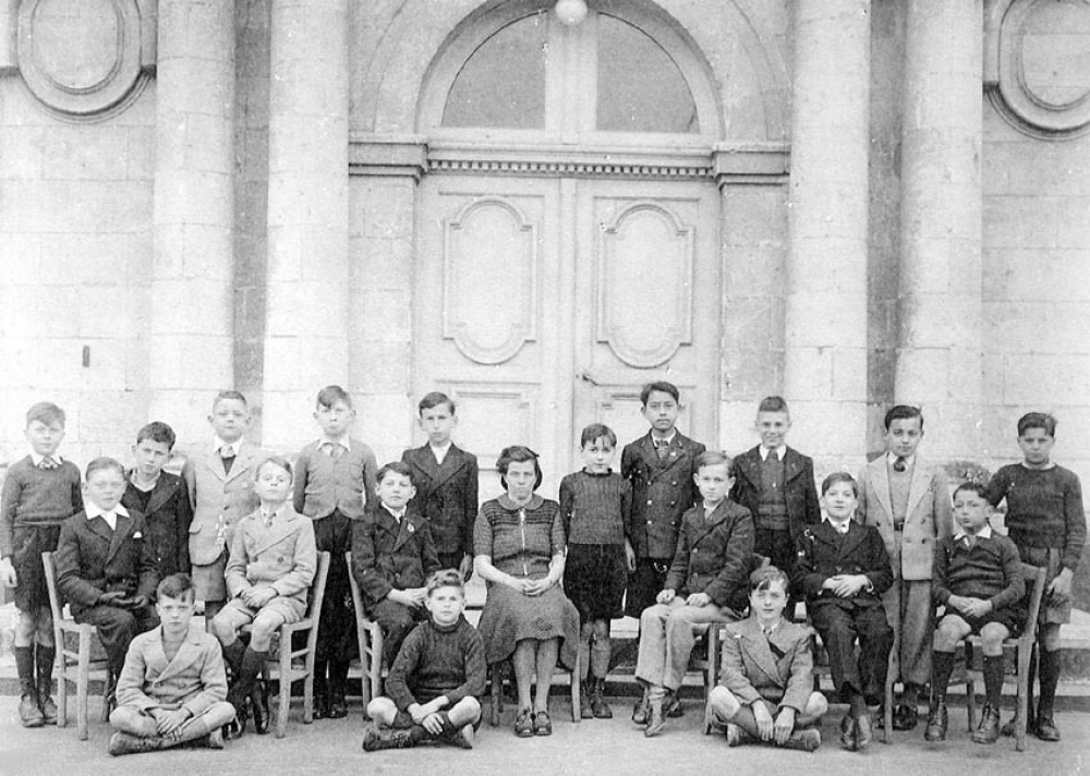 Institution Saint-Louis - Saumur. (Maine-et-Loire).