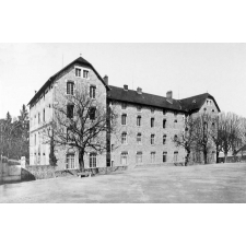 Ecole Notre-Dame, Guéret. (Creuse). 1934-1935.