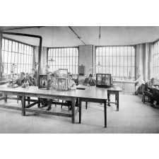 Ecole Nationale Professionnelle Henri Brisson - Vierzon. (Cher). 1933-1934.
