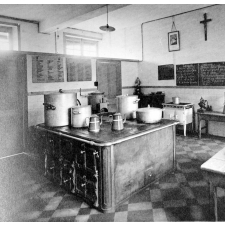 Institution Ste-Jeanne d'Arc, Lannion (Côte d'Armor). 1939-1940.