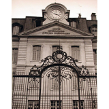 Façade du Centre international d'Etudes pédagogiques.