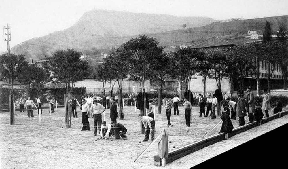 Ecole Nationale Professionnelle - Voiron. (Isère). 1931-1938.