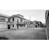 Ecole Pratique de Commerce et d'Industrie et Primaire Supérieure de Nîmes.