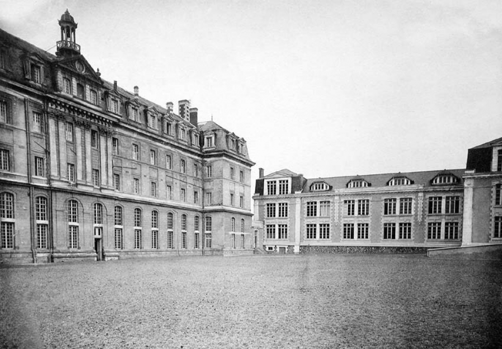 Collège de Jeunes Filles - Angers. Maine-et-Loire. 1928-1929.