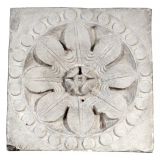 Rosace à motif végétal.