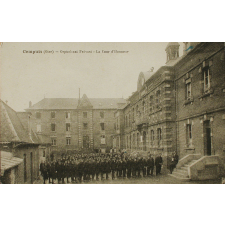 Cempuis (Oise) - Orphelinat Prévost - La Cour d'Honneur.
