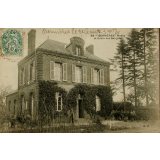 38 - Bernières - Mairie et Ecole des Garçons.