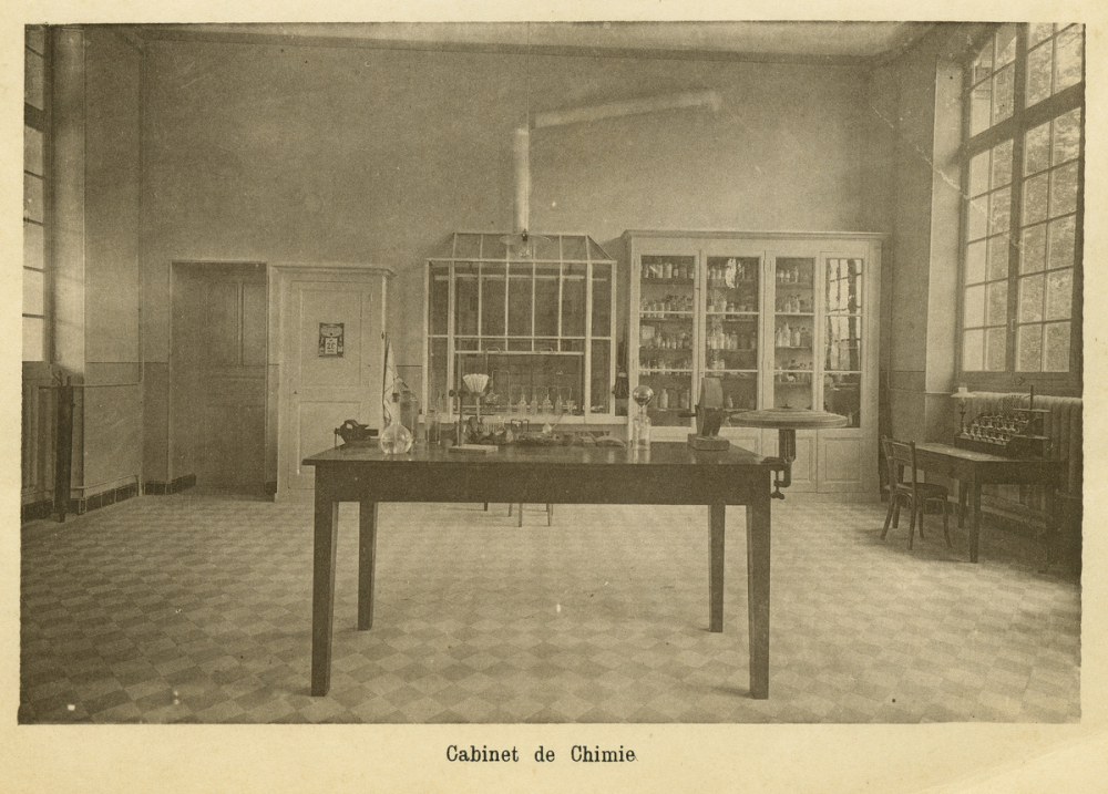 Ecole Vaucanson - Ecole Pratique de Commerce, d'Industrie et d'Industrie Hôtelière - Grenoble.