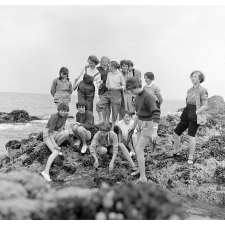 Colonie d'Erquy, œuvres laïques de la ville de Saint-Brieuc : jeunes Sarroises de passage